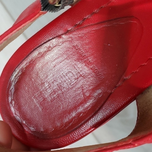 Fendi Womens Leather Wedge Sandals shoes sz 39/8 - Picture 7 of 14